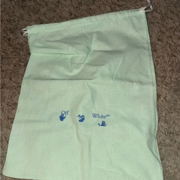 Off-White Pink Sneakers with Blue Accents - Picture 5 of 5